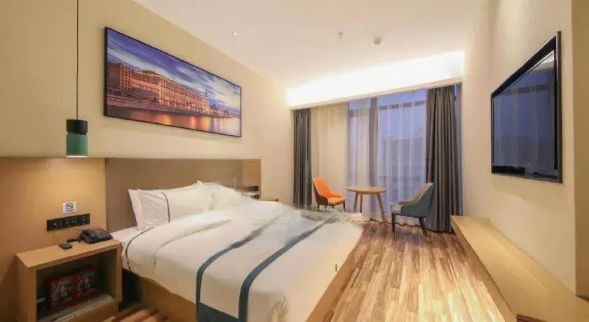 Bed in City Comfort Inn Wuhan Optics Valley Technology Exhibition Center Bed in City Comfort Inn Wuhan Optics Valley Technology Exhibition Center