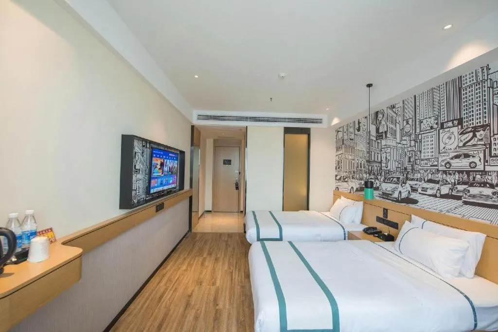 Bed in City Comfort Inn Zhongxiang Mochou Avenue