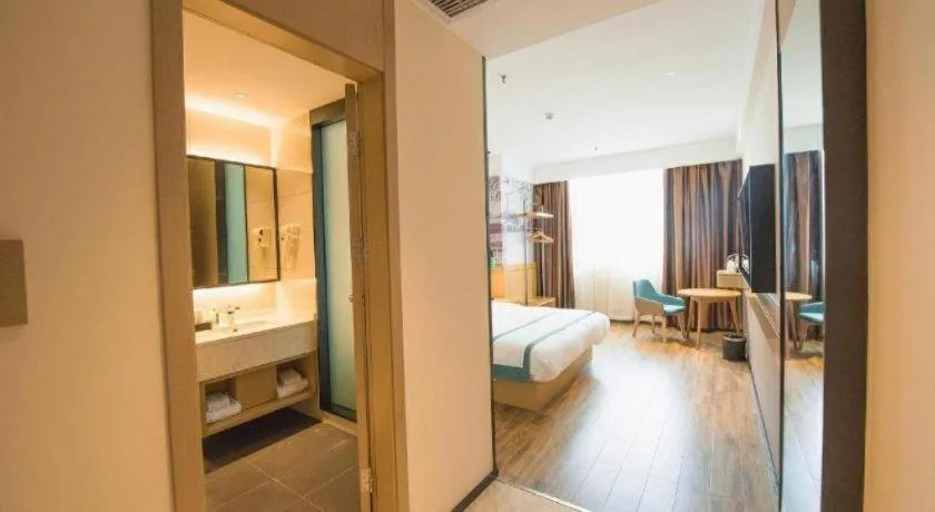 Bed in City Comfort Inn Zhongxiang Mochou Avenue