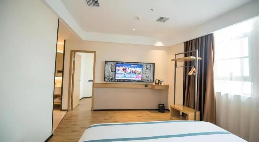 Bed in City Comfort Inn Zhongxiang Mochou Avenue