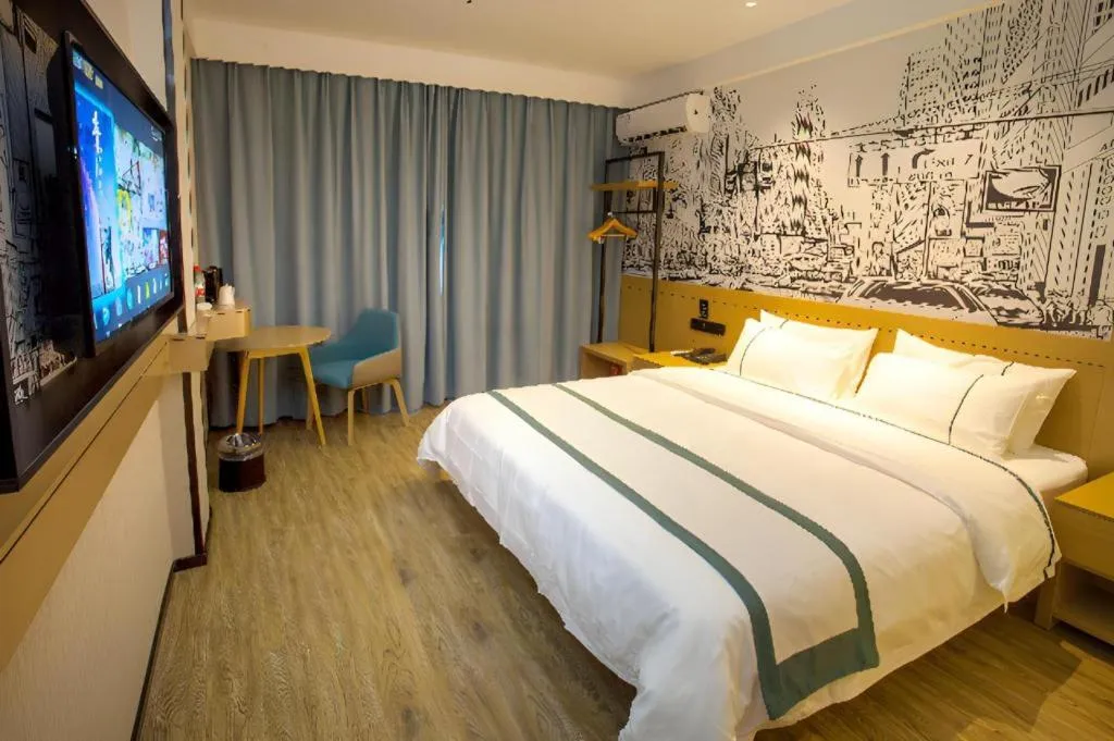 Bed in City Comfort Inn Chenzhou Rucheng