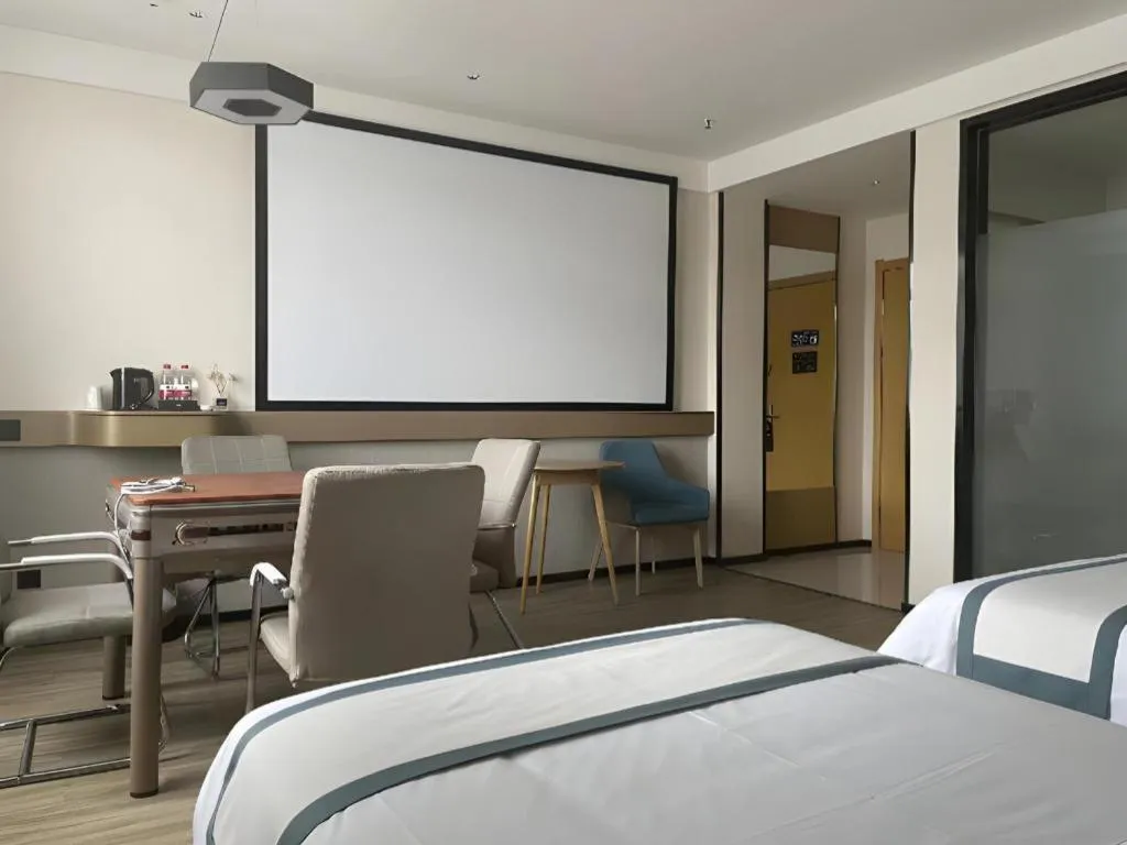 Bed in City Comfort Inn Chenzhou Rucheng