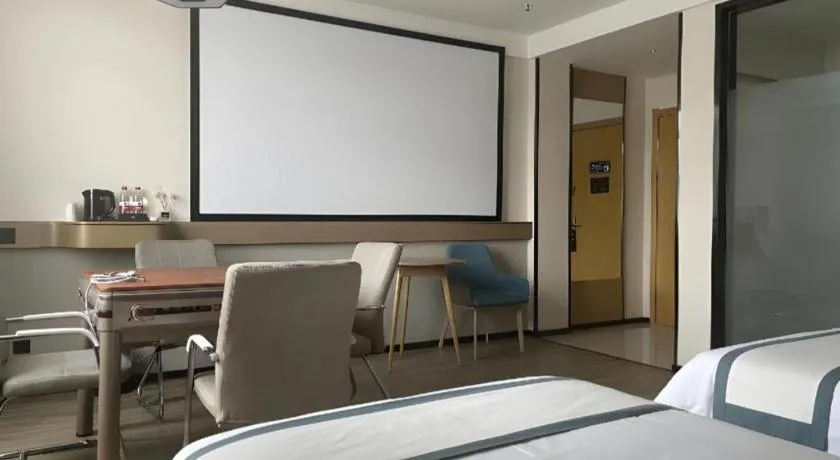 Bed in City Comfort Inn Chenzhou Rucheng