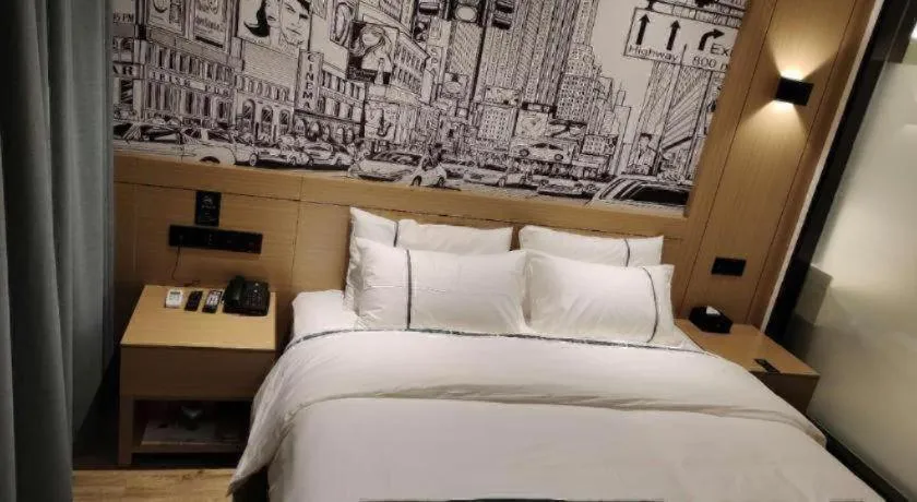 Bed in City Comfort Inn Chenzhou Rucheng