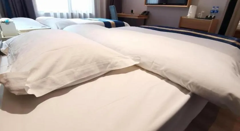 Bed in Green Tree Inn Express Huainan Xiejiaji District Orient Guangji Hospital