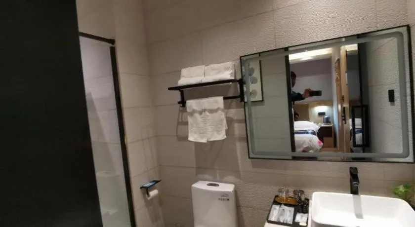 Green Tree Inn Express Huainan Xiejiaji District Orient Guangji Hospital