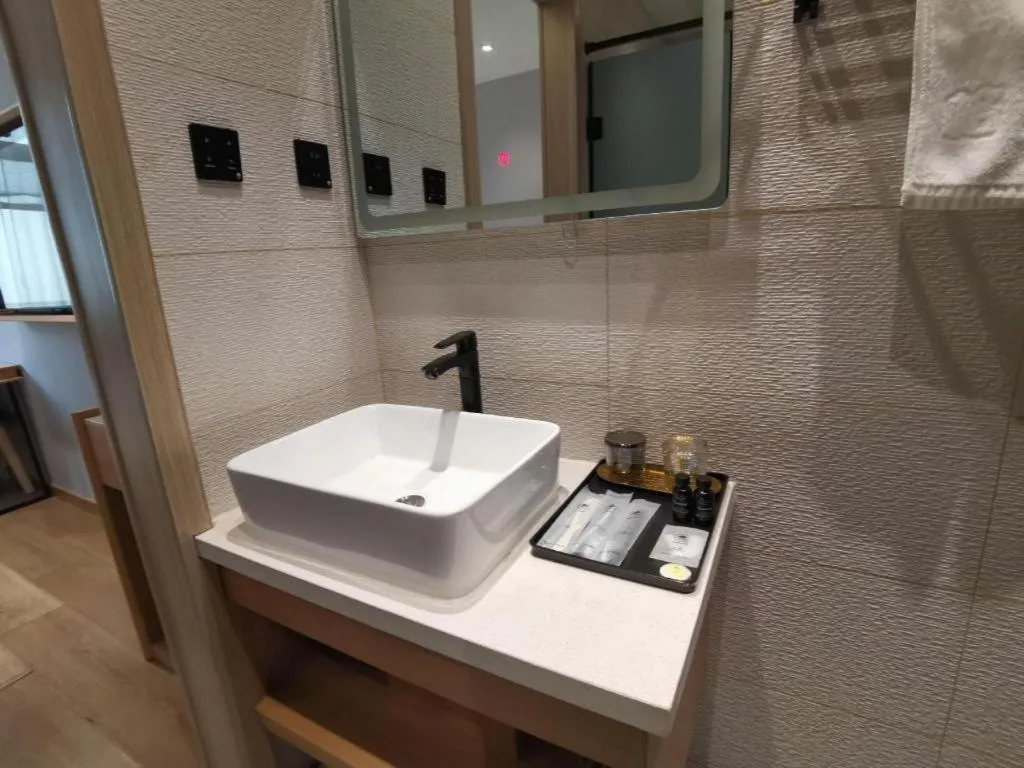 Green Tree Inn Express Huainan Xiejiaji District Orient Guangji Hospital