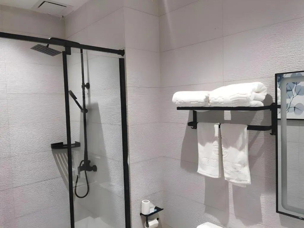 Green Tree Inn Express Huainan Xiejiaji District Orient Guangji Hospital