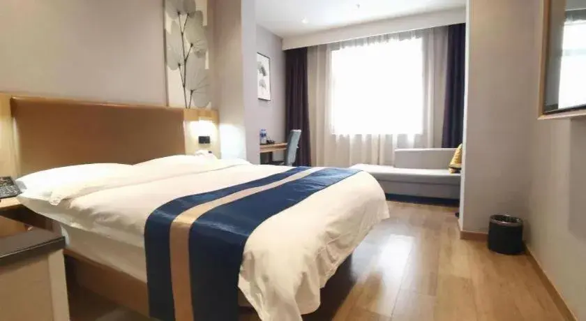 Bed in Green Tree Inn Express Huainan Xiejiaji District Orient Guangji Hospital Bed in Green Tree Inn Express Huainan Xiejiaji District Orient Guangji Hospital