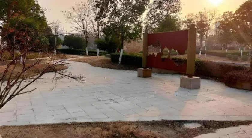 Green Tree Inn Express Anhui Bozhou Mengcheng County Chengnan New District