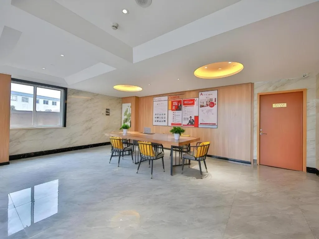 Green Tree Inn Express Zhejiang Zhoushan Xincheng Zheda