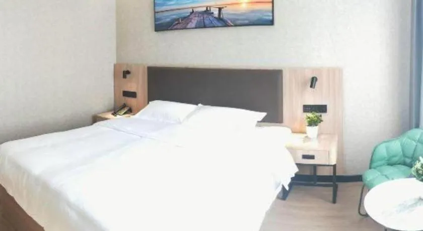 Bed in Shell Hotel Shandong Jinan Daming Lake