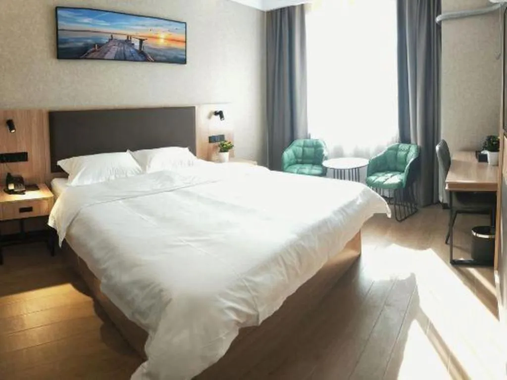 Bed in Shell Hotel Shandong Jinan Daming Lake