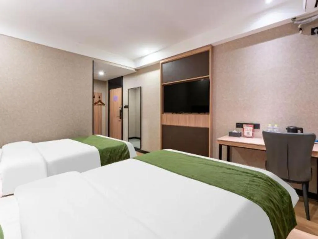 Bed in Shell Hotel Shandong Jinan Daming Lake