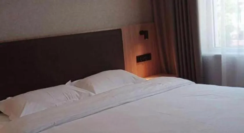 Bed in Shell Hotel Shandong Jinan Daming Lake