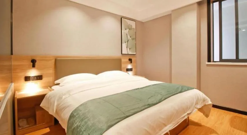 Bed in Green Tree Inn Anhui Hefei Binhu Zhuyuan Metro Station Dali Road
