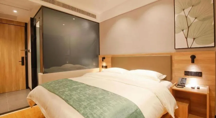 Bed in Green Tree Inn Anhui Hefei Binhu Zhuyuan Metro Station Dali Road