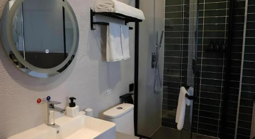 Green Tree Inn Express Inner Mongolia Ulan Qab High-Speed Railway Station