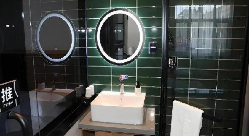 Green Tree Inn Express Inner Mongolia Ulan Qab High-Speed Railway Station