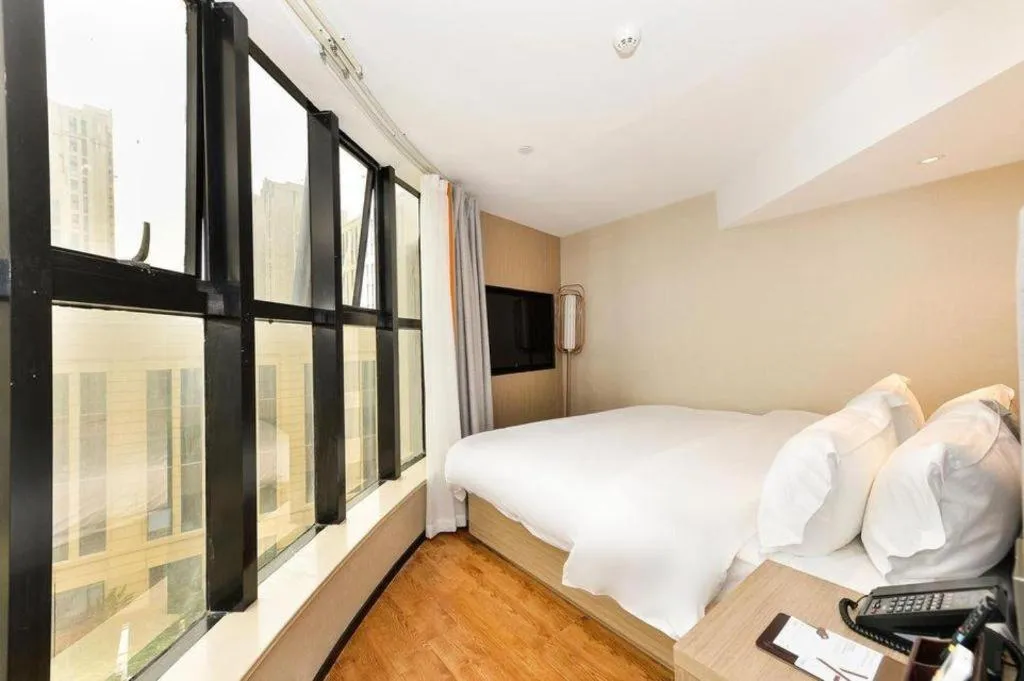 Bed in Gya Hotel Shanghai Xizang Bei Road Metro Station