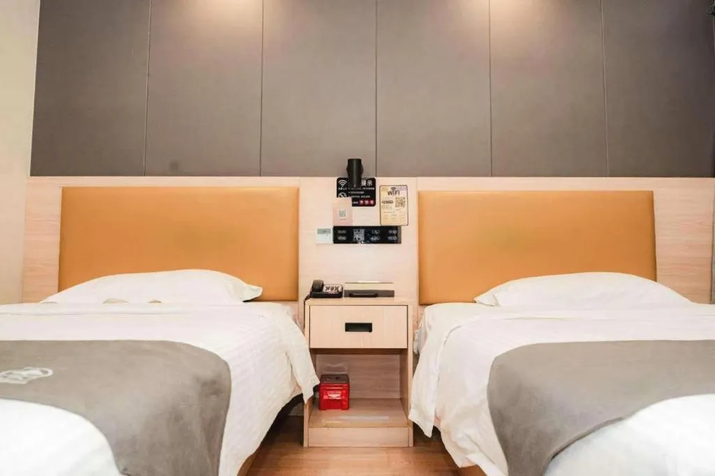 Bed in Green Tree Inn Express Tangshan Kaiping District Government