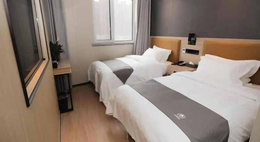 Bed in Green Tree Inn Express Tangshan Kaiping District Government