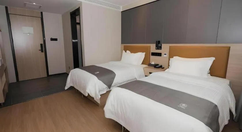 Bed in Green Tree Inn Express Tangshan Kaiping District Government