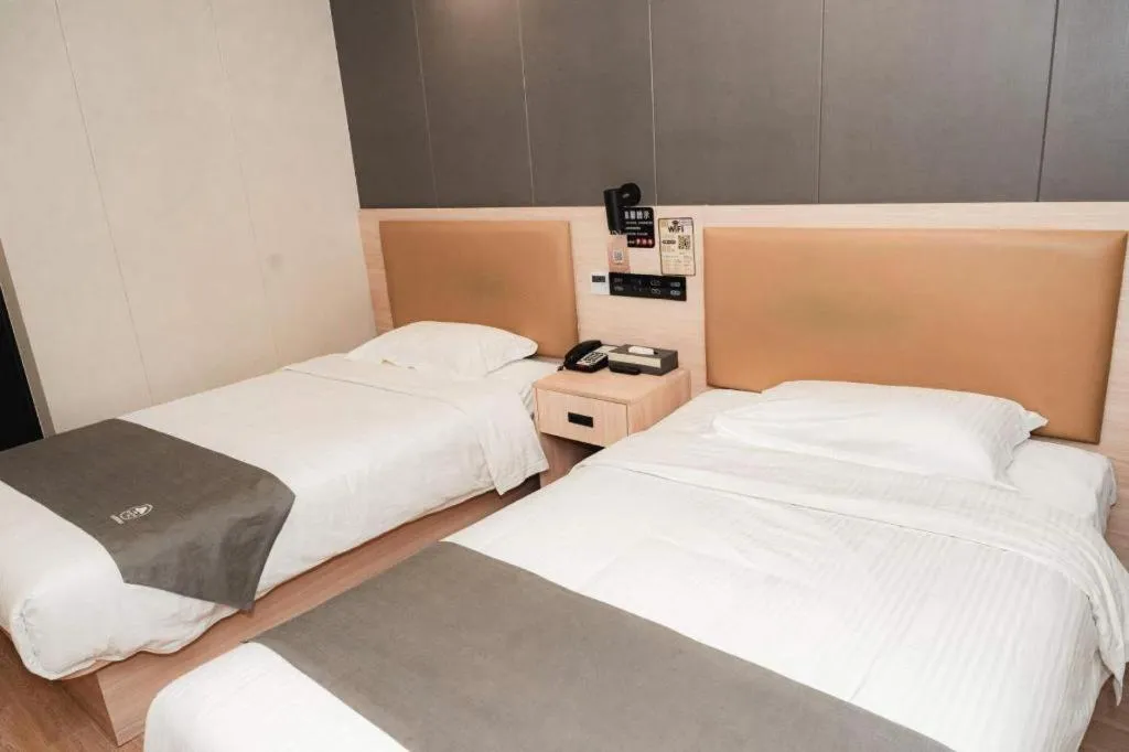 Bed in Green Tree Inn Express Tangshan Kaiping District Government