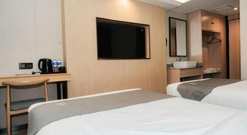 Bed in Green Tree Inn Express Tangshan Kaiping District Government