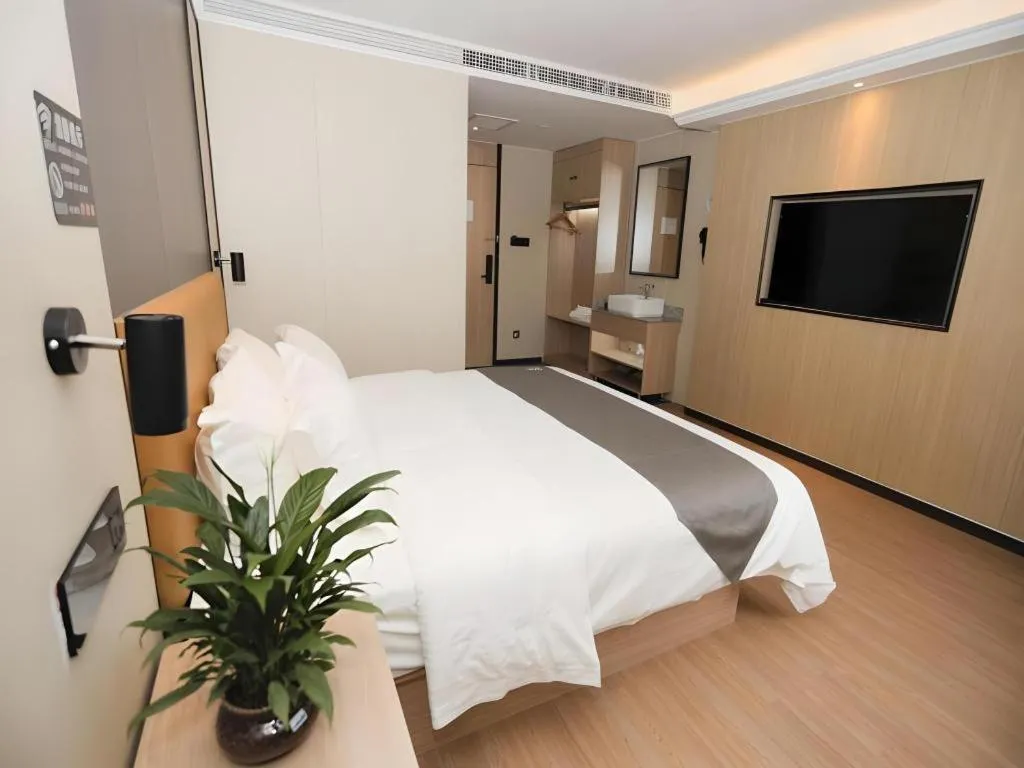 Bed in Green Tree Inn Express Tangshan Kaiping District Government