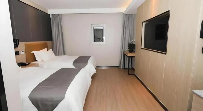 Bed in Green Tree Inn Express Tangshan Kaiping District Government