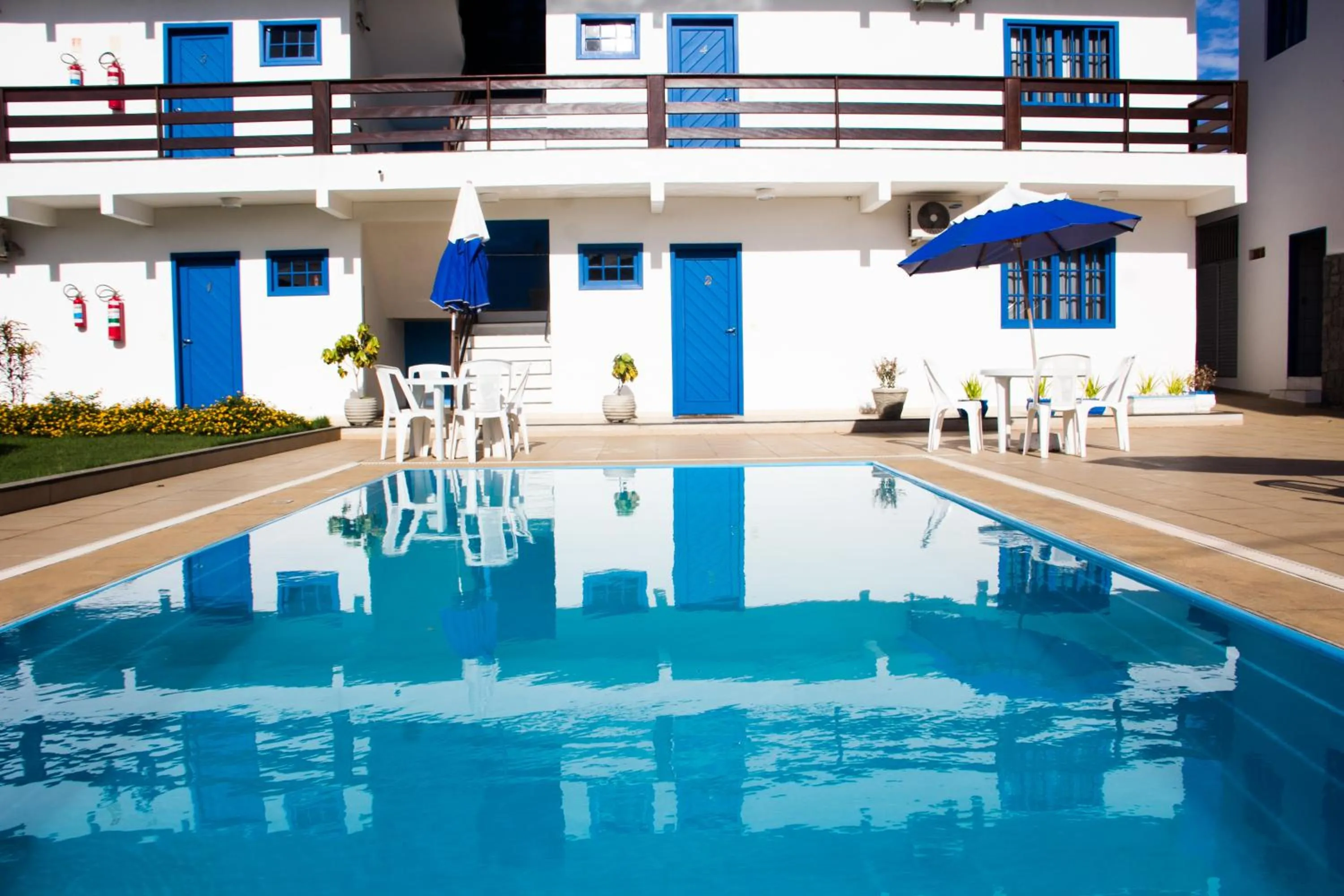 Swimming pool in Pousada das Flores