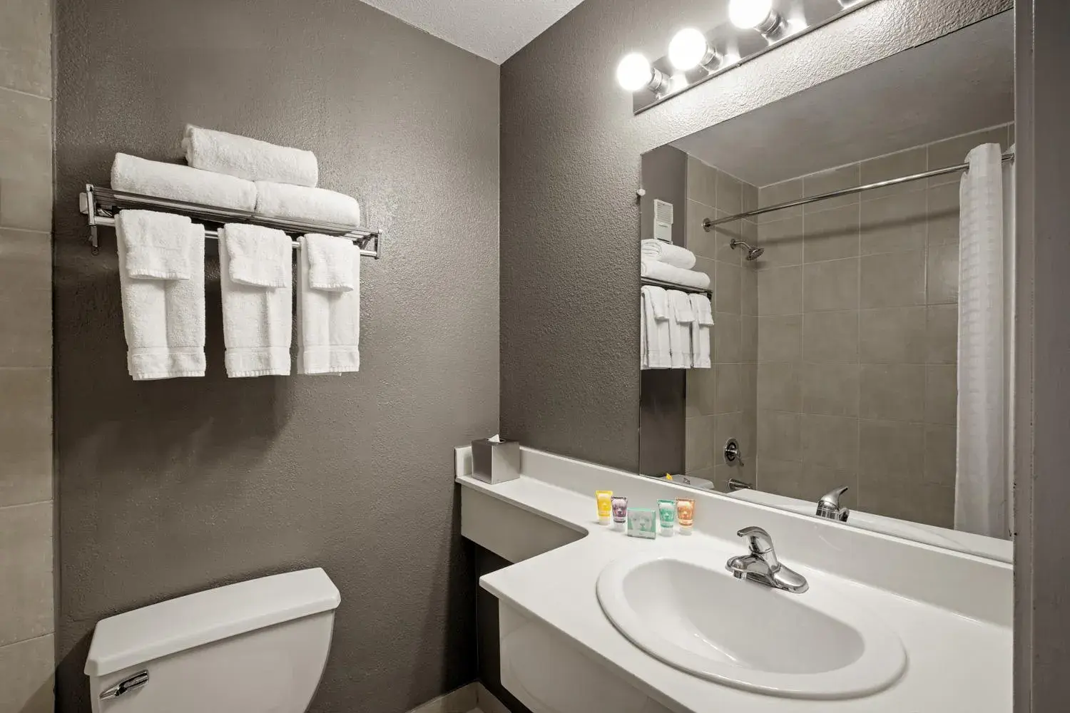 Gold Spike Queen (21 & Over) in Oasis at Gold Spike Gold Spike Queen (21 & Over) in Oasis at Gold Spike