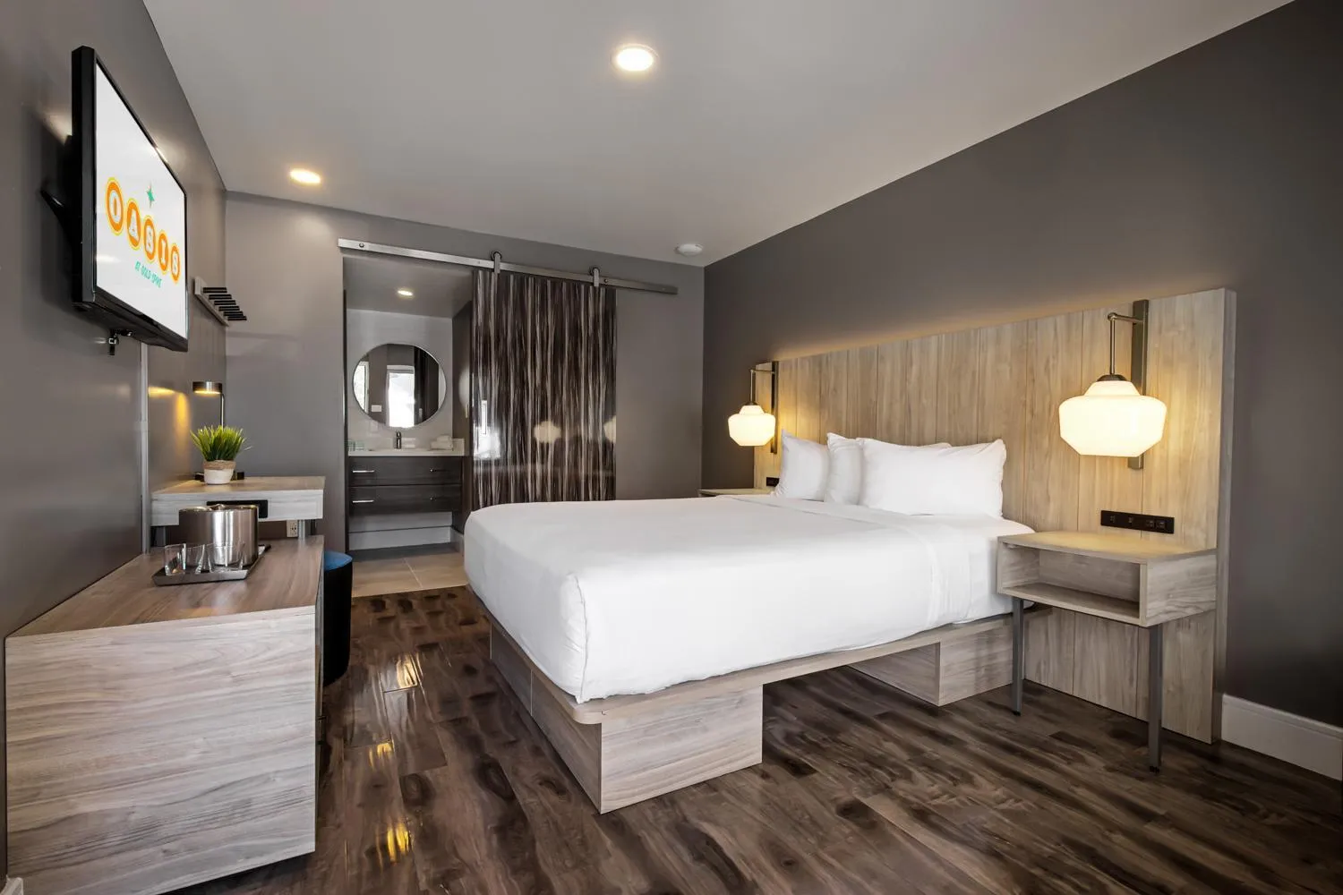 Bedroom, Bed in Oasis at Gold Spike