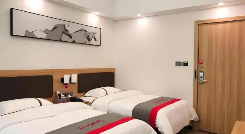 Bed in Jun Hotel Guangdong Zhanjiang Xiashan South Railway Station Bed in Jun Hotel Guangdong Zhanjiang Xiashan South Railway Station
