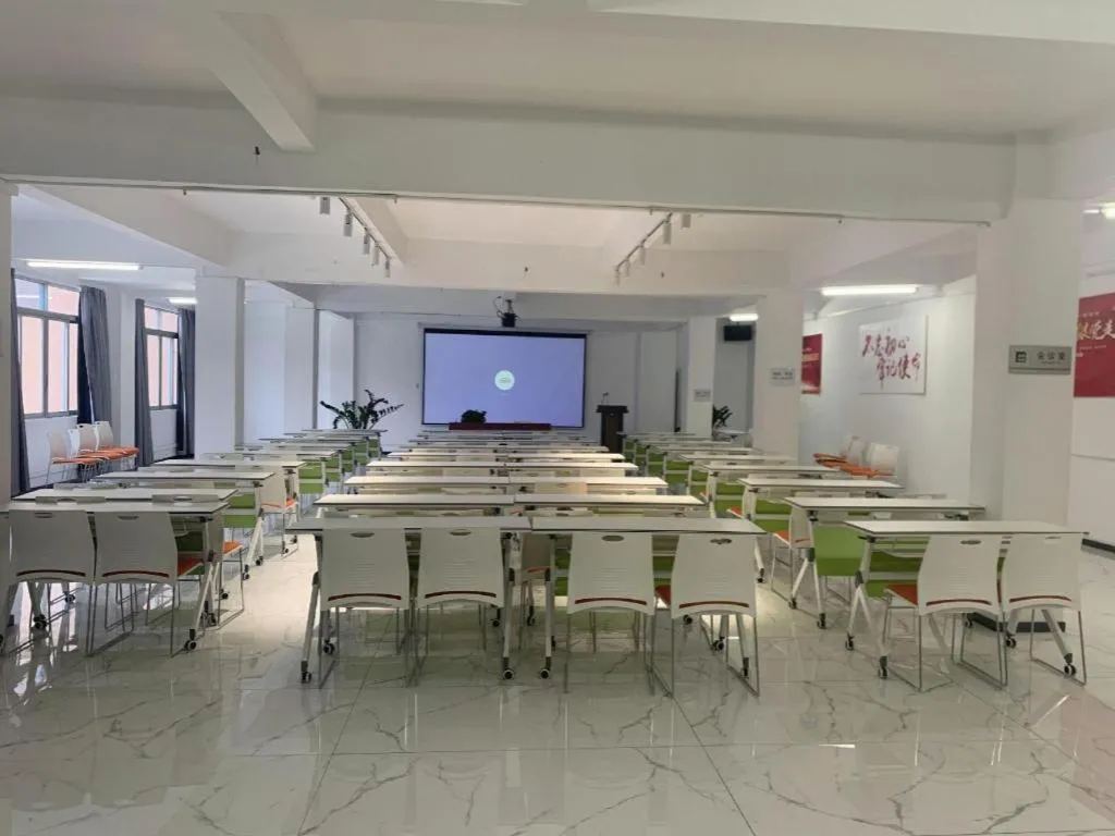 MIDI Hotel Guangdong Chaozhou Xiangqiao District Hanshan Teachers College