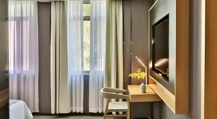 MIDI Hotel Guangdong Chaozhou Xiangqiao District Hanshan Teachers College