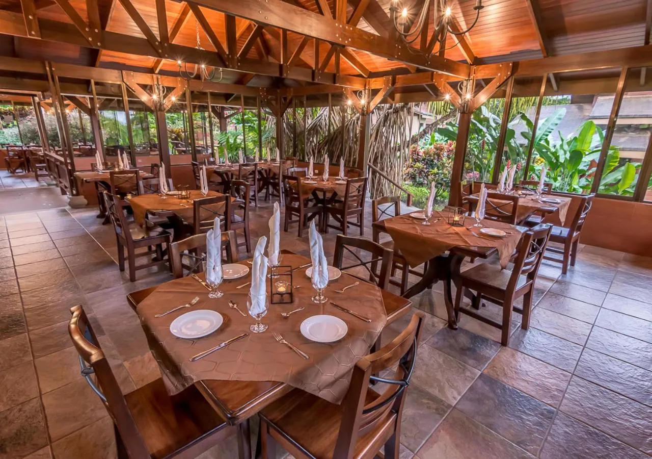 Restaurant/places to eat in Hotel El Silencio del Campo