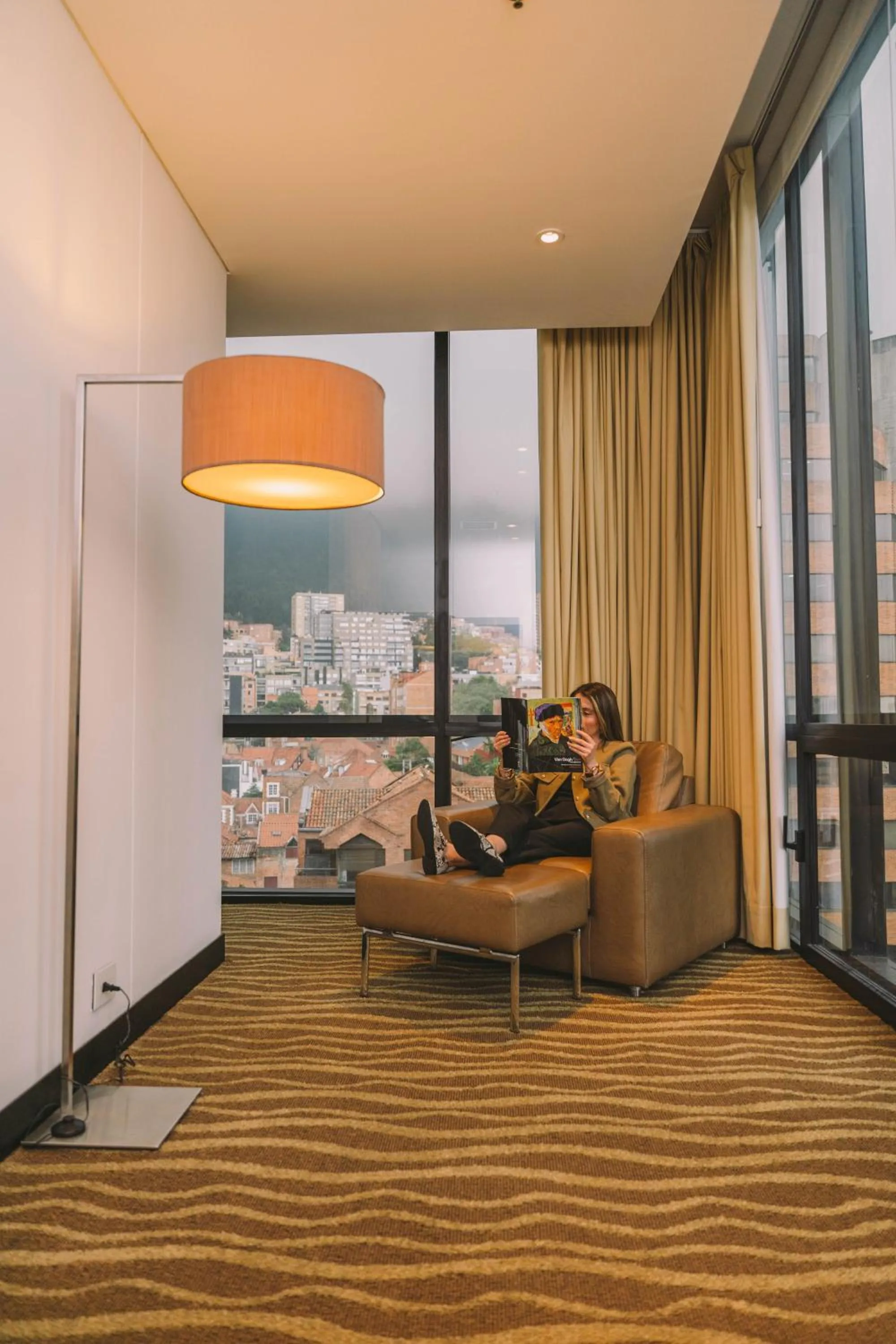 Living room in Holiday Inn Express & Suites Bogota Zona G By IHG