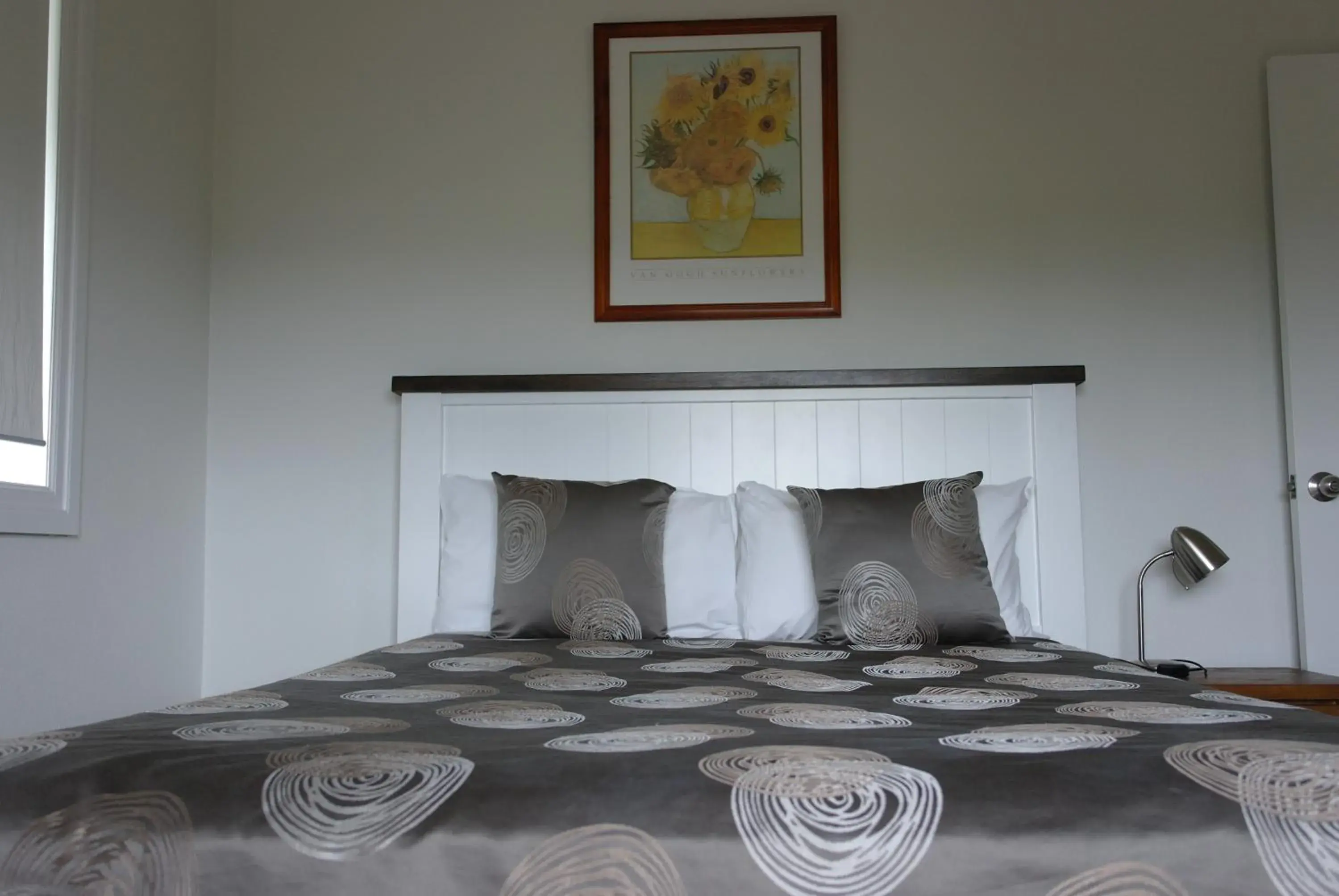 Restaurant/places to eat, Bed in Hampton Court Apartments Restaurant/places to eat, Bed in Hampton Court Apartments