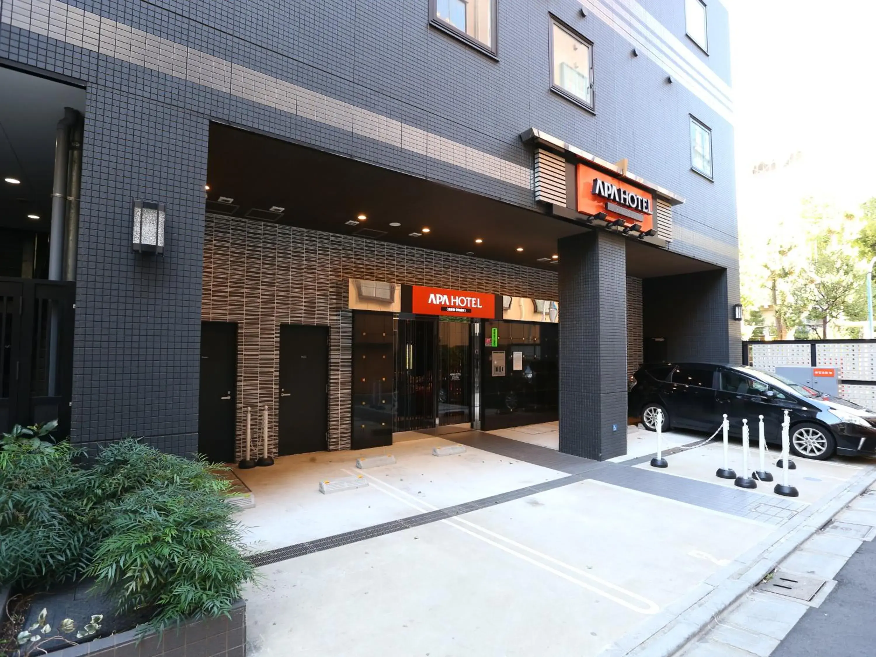 Facade/entrance in APA Hotel Higashi Shinjuku Kabukicho Facade/entrance in APA Hotel Higashi Shinjuku Kabukicho