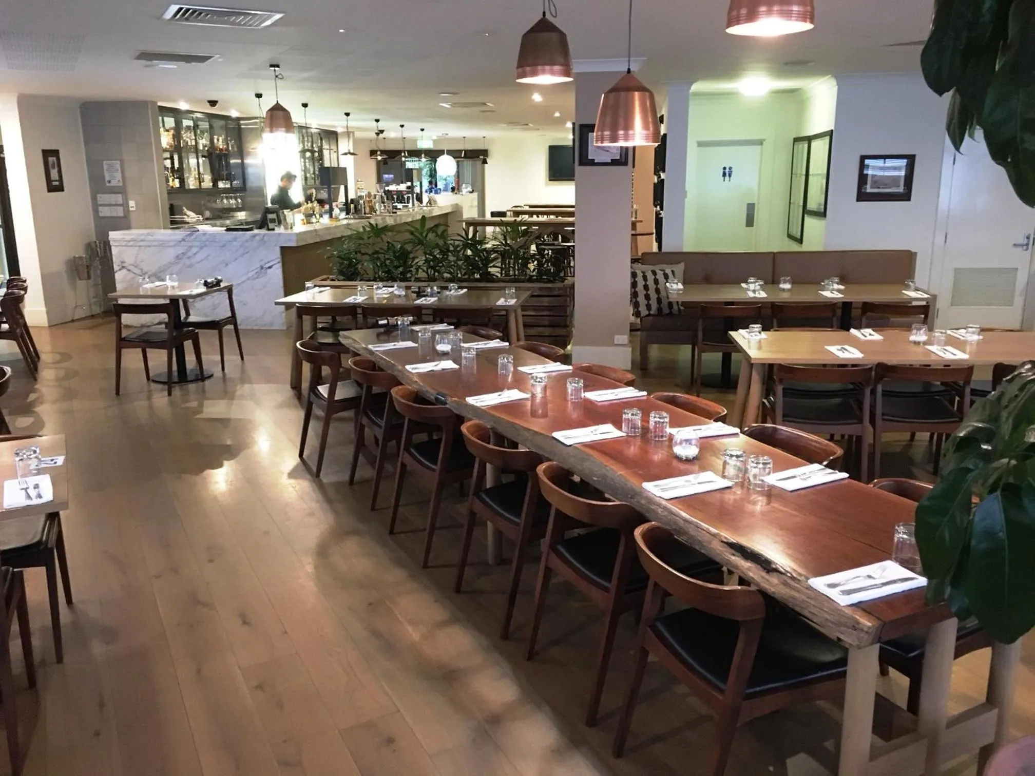 Restaurant/places to eat in Western Gateway Motel and Apartments