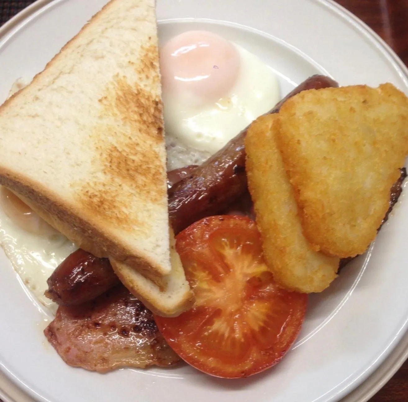 American breakfast in Childers Gateway Motor Inn