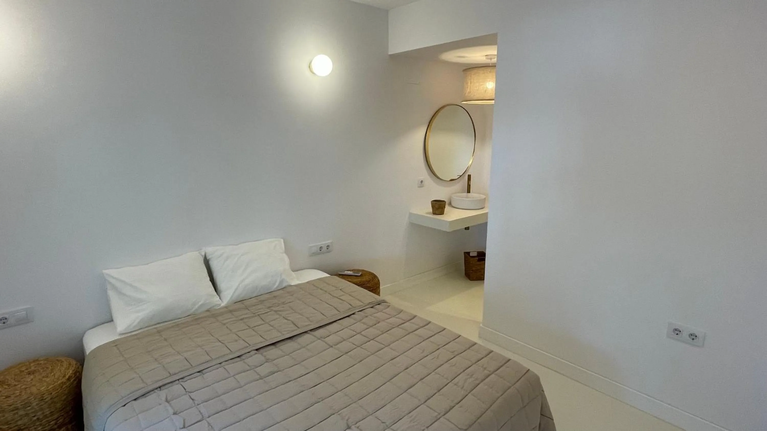Double Room with Terrace in Finca Laida