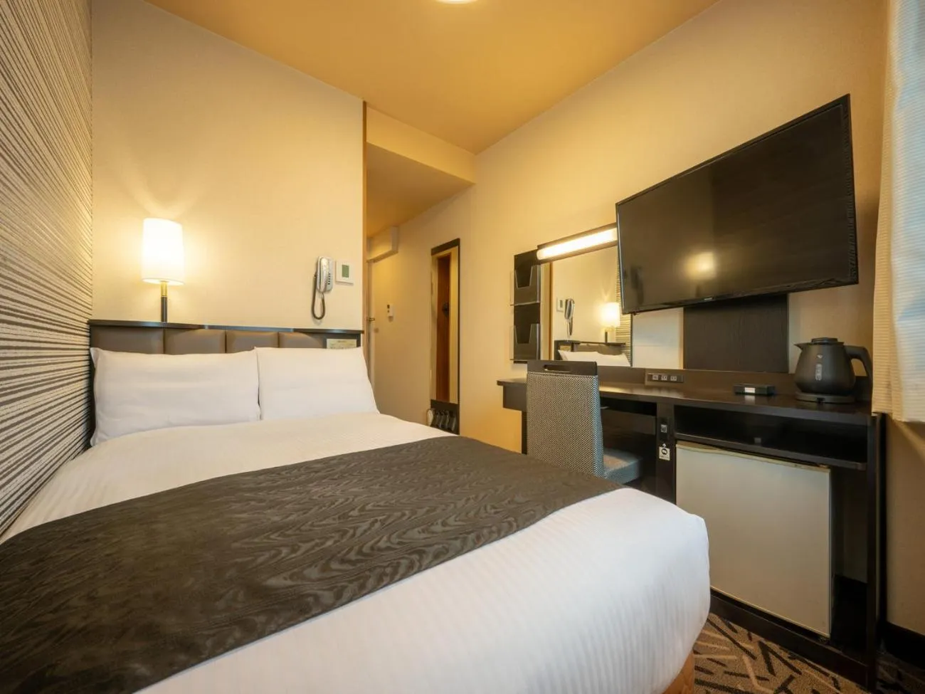 Photo of the whole room, Bed in APA Hotel Isesaki-Eki Minami