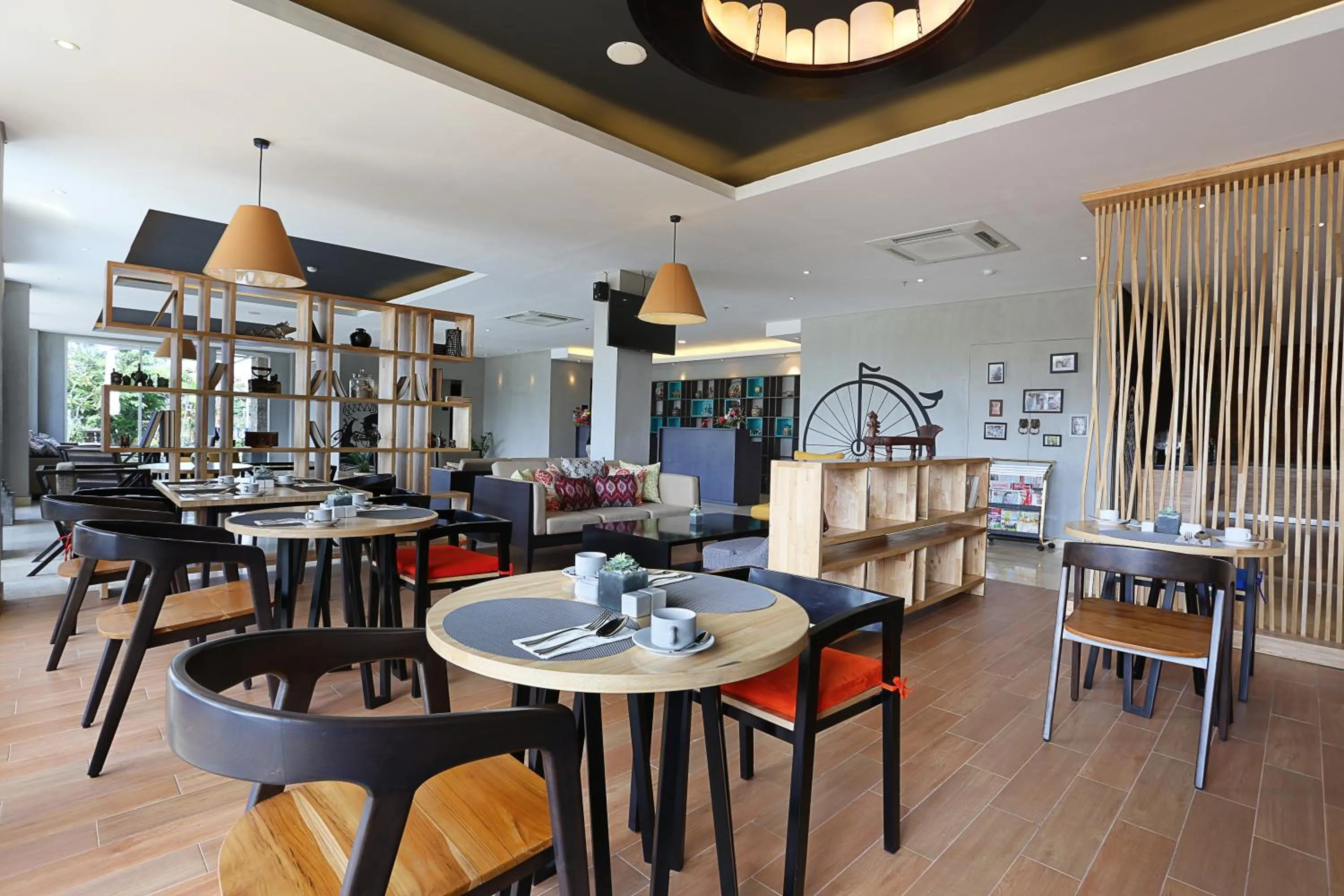 Restaurant/places to eat in Azana Boutique Hotel Denpasar