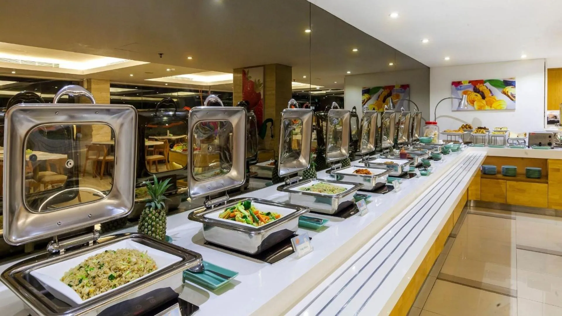 Buffet breakfast in HARRIS Hotel Kuta Galleria