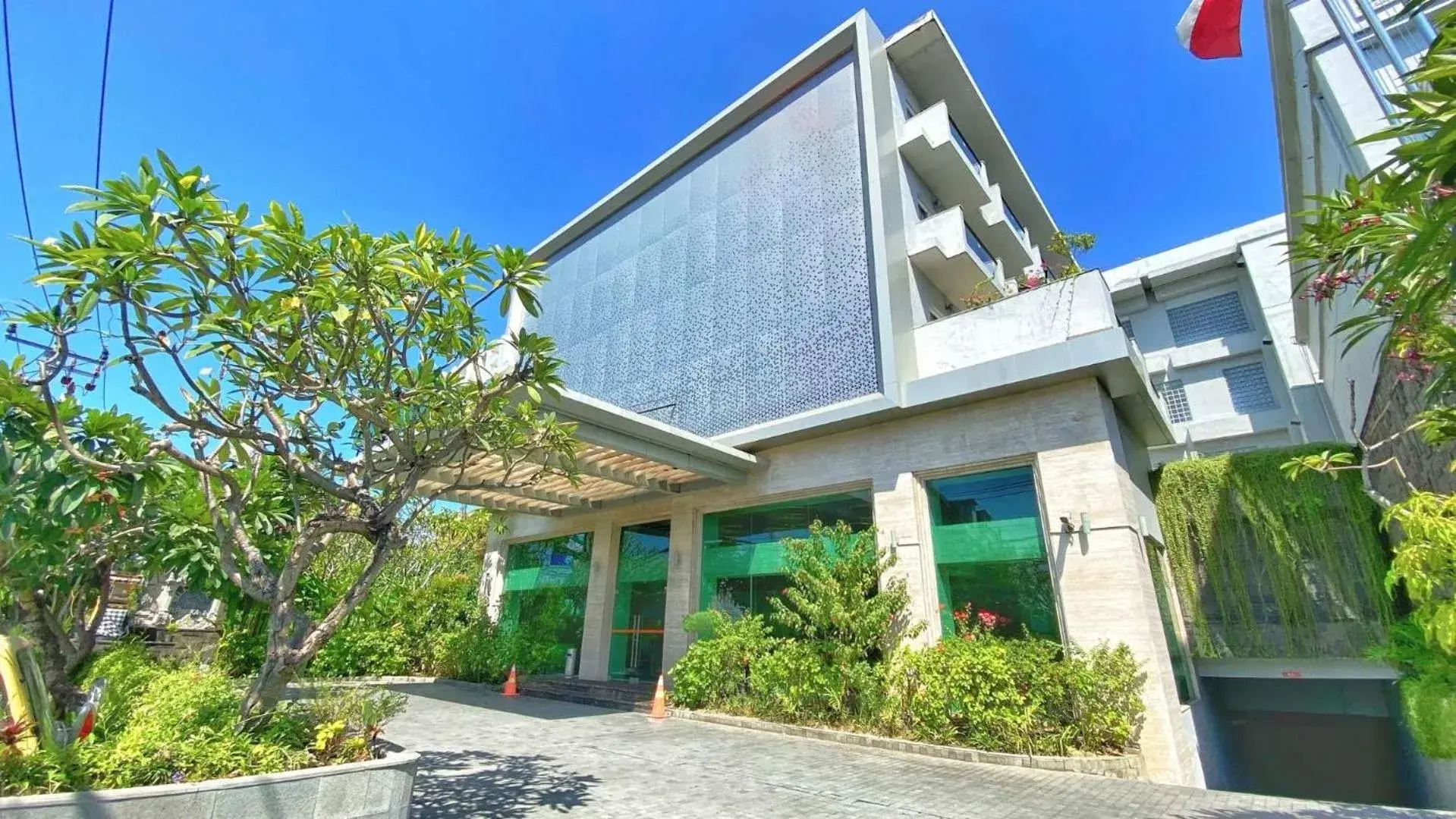 Property building in HARRIS Hotel Kuta Galleria Property building in HARRIS Hotel Kuta Galleria