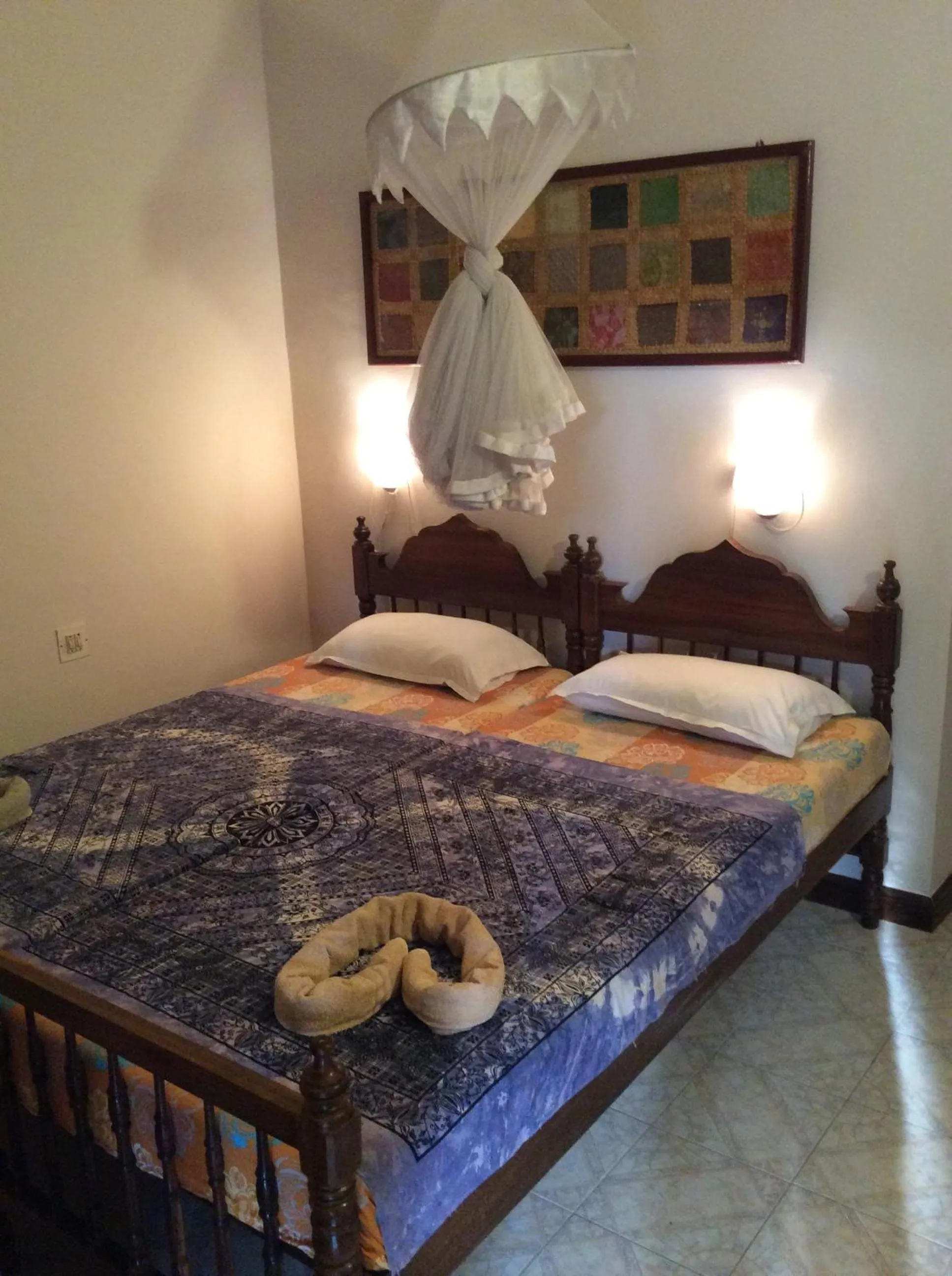 Standard Double Room with Fan - single occupancy in Maharaju Palace