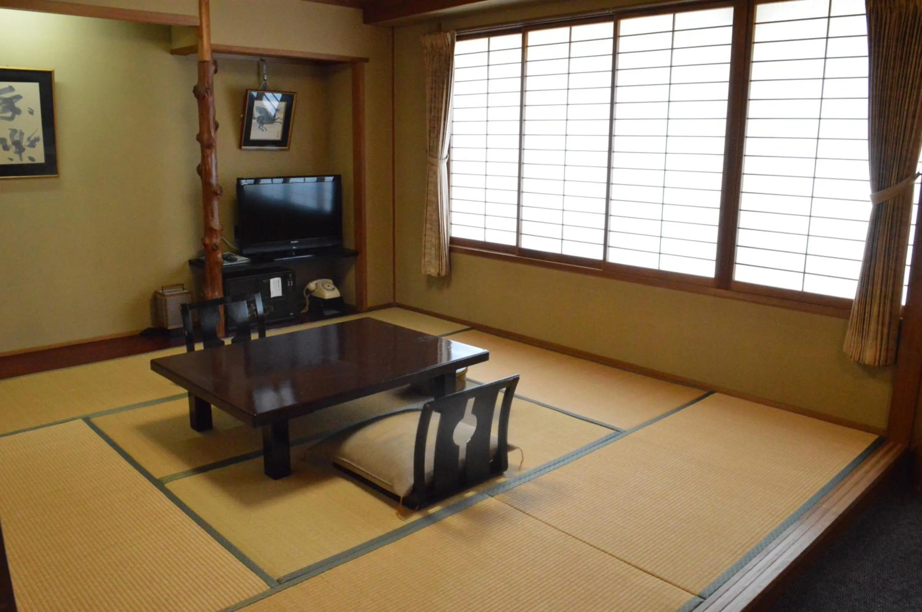 Photo of the whole room in Yumotoya